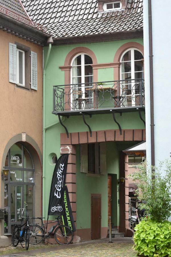 Ferienwohnung Im Historischen Stadttor 诗道芬·因·布赖施高 外观 照片